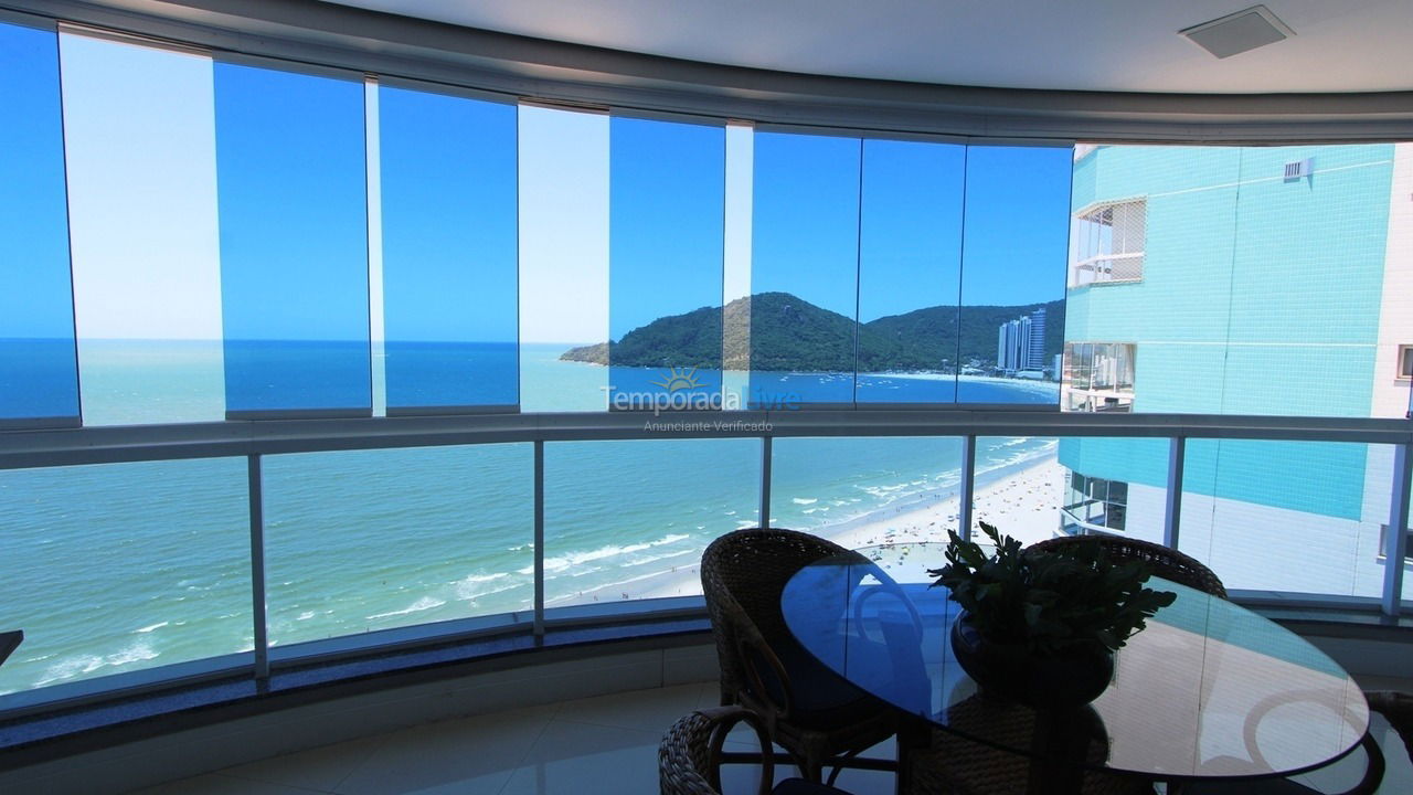 Apartamento para aluguel de temporada em Balneário Camboriú (Praia Central)