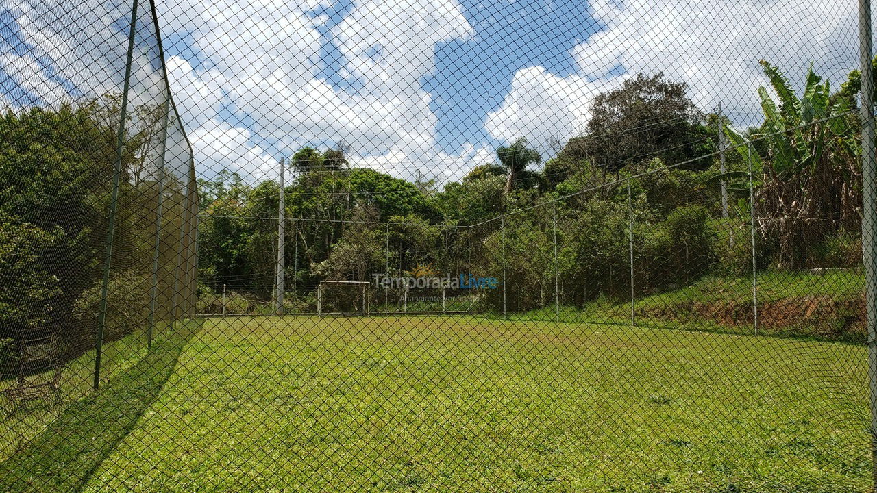 Granja para alquiler de vacaciones em Juquitiba (Piscina Adulto E Infantil Wifi)