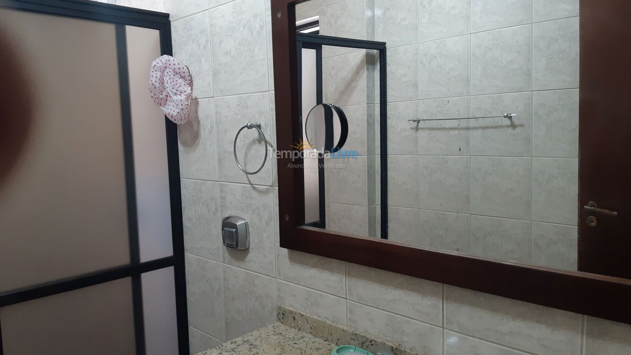 Apartamento para aluguel de temporada em Itapema (Meia Praia)