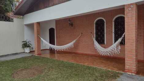 Casa para alugar em Guarujá - Praia do Pernambuco