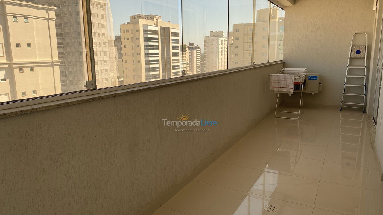 Apartamento para aluguel de temporada em Itapema (Meia Praia)