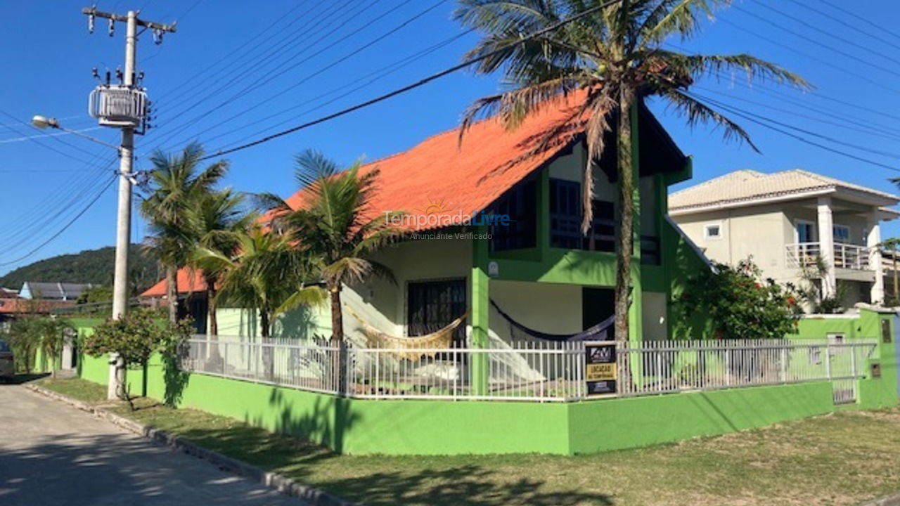 Casa para alquiler de vacaciones em São Francisco do Sul (Praia Grande)