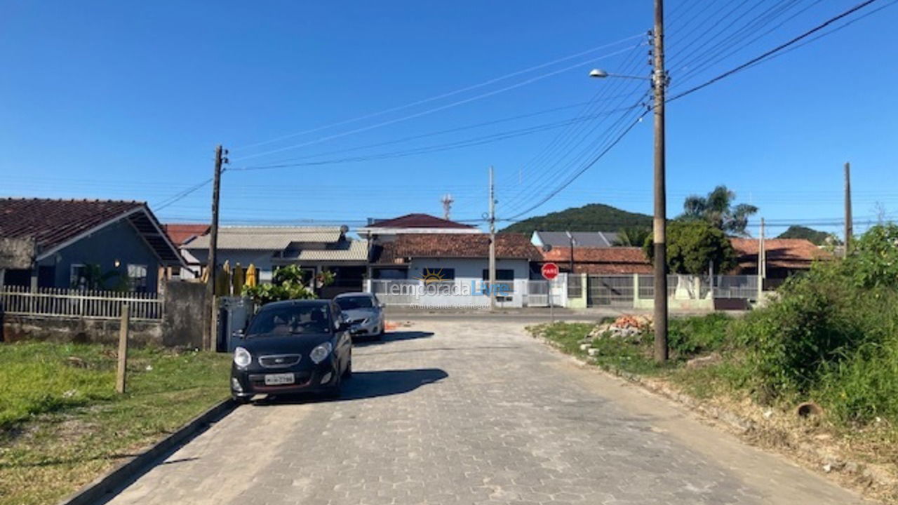 Casa para alquiler de vacaciones em São Francisco do Sul (Praia Grande)