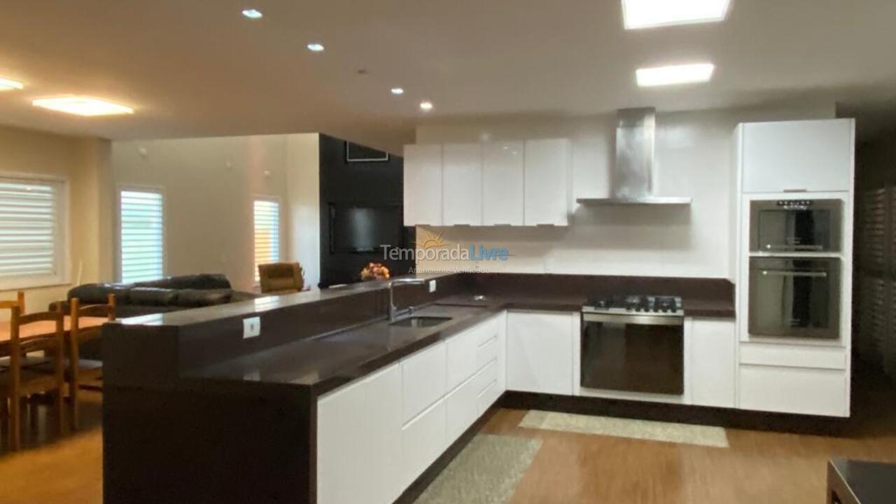 Casa para alquiler de vacaciones em Navegantes (Meia Praia)