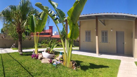 DON'T MISS A HOUSE FOR 14 PEOPLE POOL CENTRINHO CANASVIEIRAS