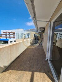 PENTHOUSE IN CENTRINHO DOS INGLESES 03 BEDROOMS WITH SEA VIEW.