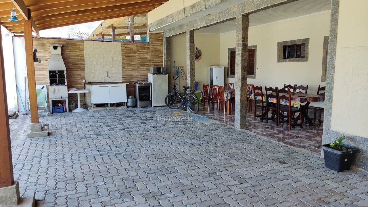 Casa para aluguel de temporada em São Sebastião (Canto do Mar)