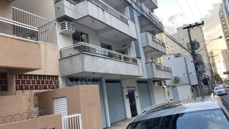 Ótimo apartamento em Meia Praia-Itapema-SC
