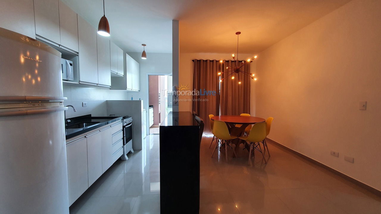 Apartamento para alquiler de vacaciones em Ubatuba (Praia das Toninhas)