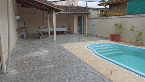 CHECK THE PROGRESS DISCOUNT IN EXCELLENT HOUSE WITH POOL