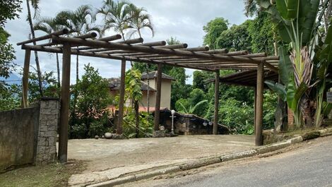 Casa en Condominio con Cascada