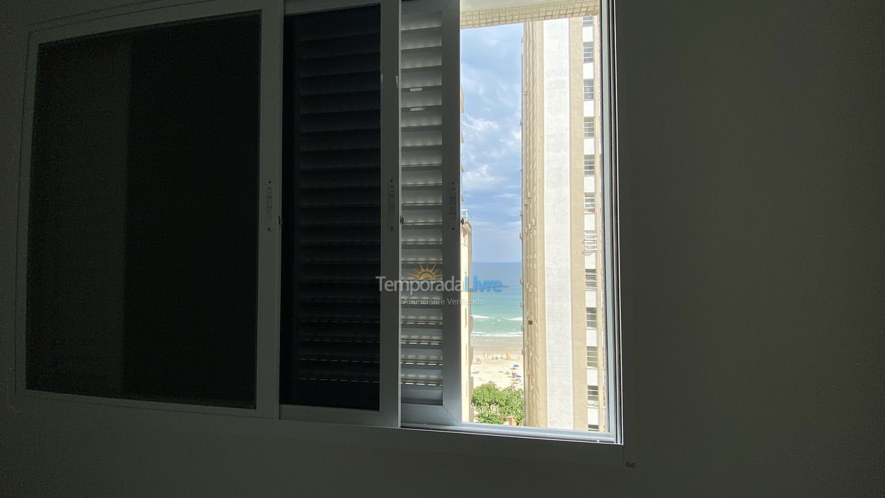 Apartamento para aluguel de temporada em Guarujá (Pitangueiras)