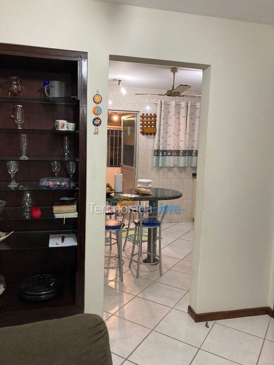 Apartamento para aluguel de temporada em Itapema (Meia Praia)