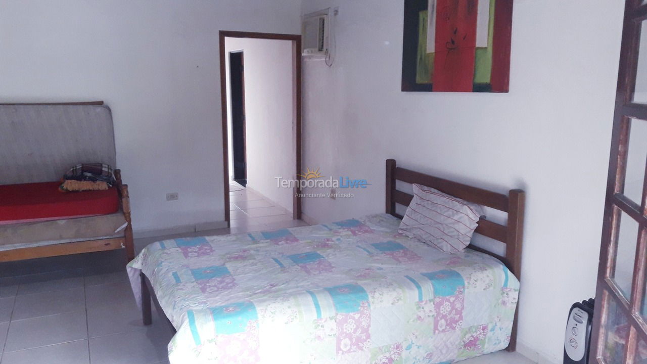 Casa para aluguel de temporada em Ubatuba (Lagoinha)