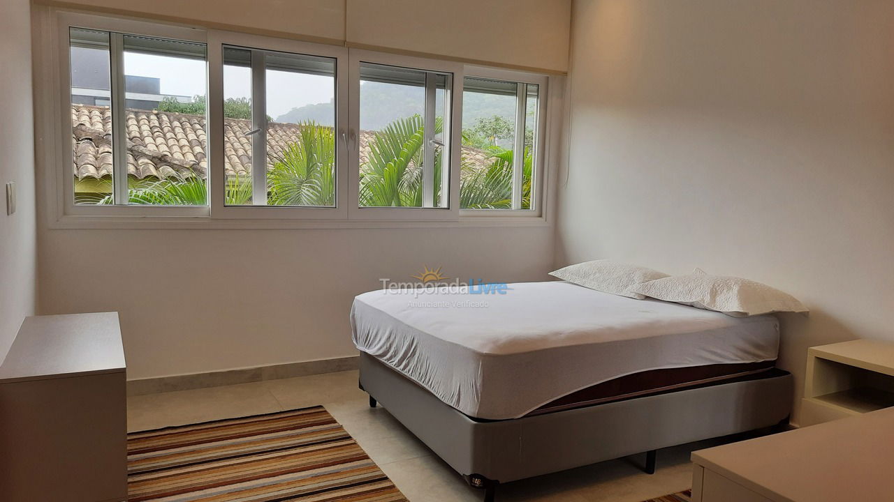 Casa para alquiler de vacaciones em São Sebastião (Juquehy)