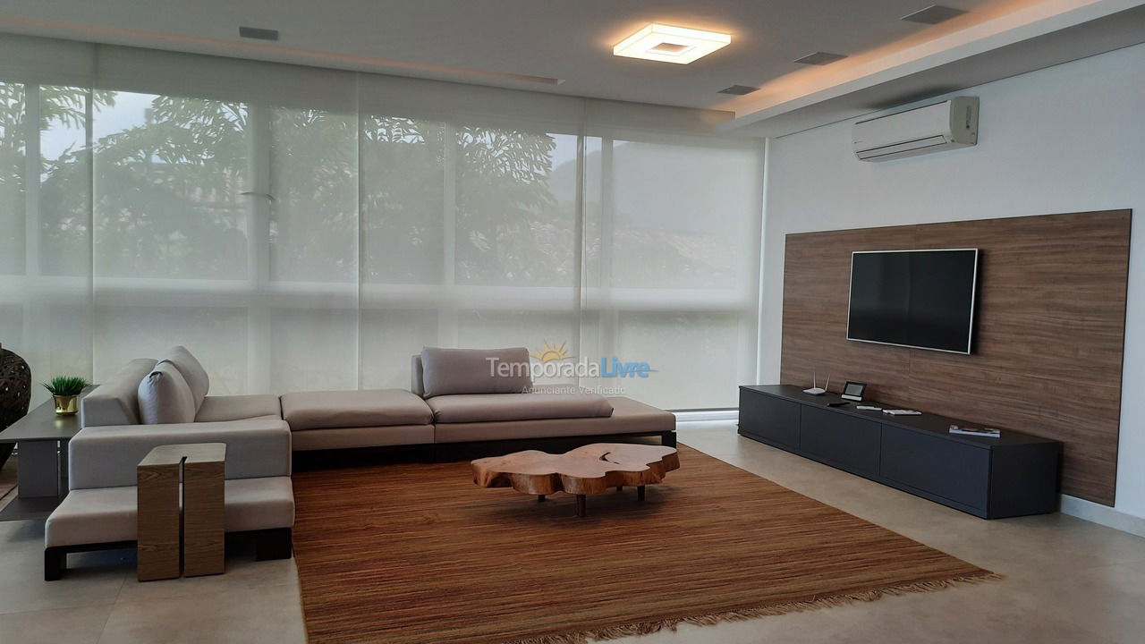 Casa para alquiler de vacaciones em São Sebastião (Juquehy)