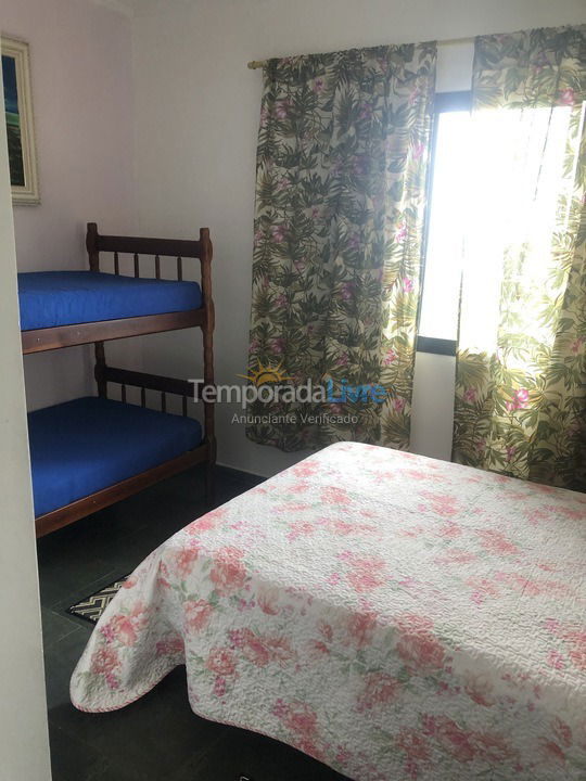 Apartment for vacation rental in Boracéia (Condominio Edificio Praia de Boraceia Flat)