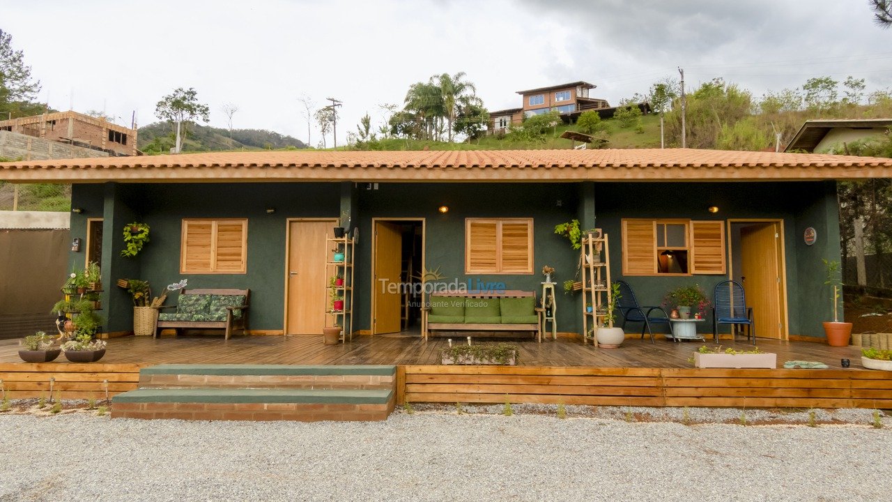 Casa para alquiler de vacaciones em São Bento do Sapucaí (Bairro do Serrano)