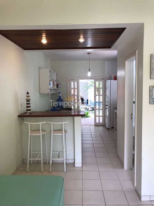 Casa para aluguel de temporada em São Sebastião (Camburi)