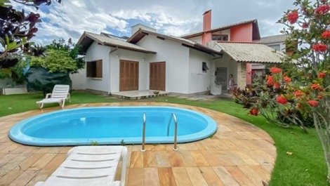 Casa para alugar em Florianópolis - Jurere Tradicional