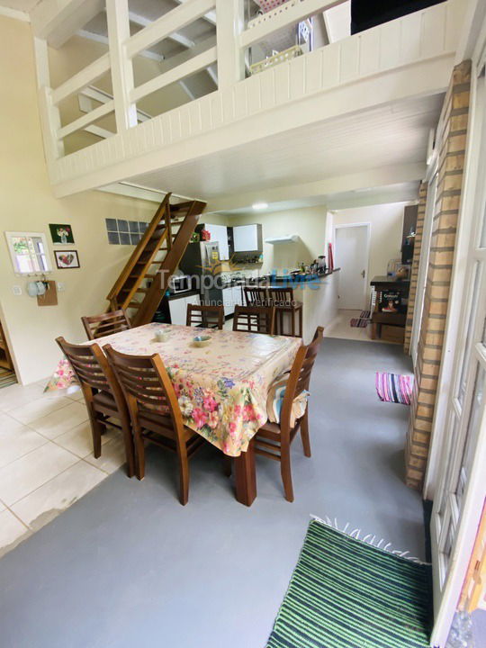 Casa para alquiler de vacaciones em Itajaí (Cabeçudas)