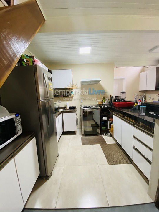 Casa para alquiler de vacaciones em Itajaí (Cabeçudas)