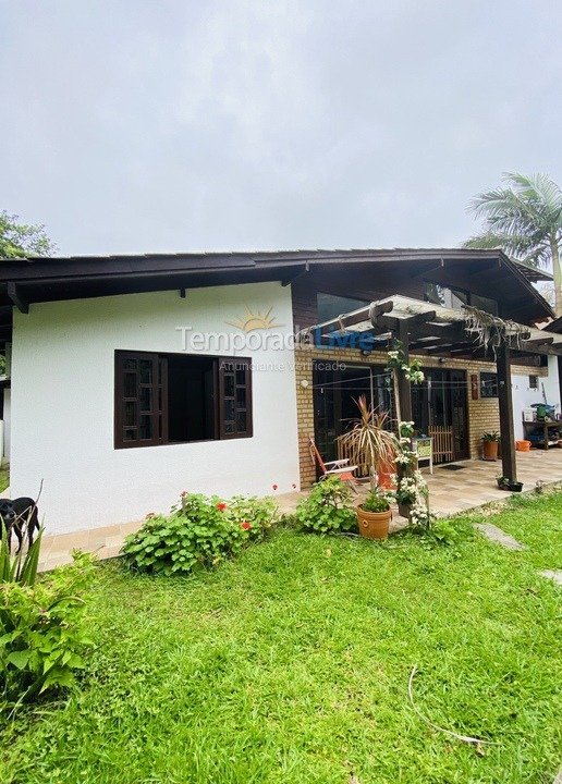 Casa para alquiler de vacaciones em Itajaí (Cabeçudas)