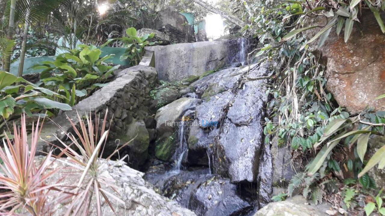 Casa para aluguel de temporada em Guarujá (Enseada)