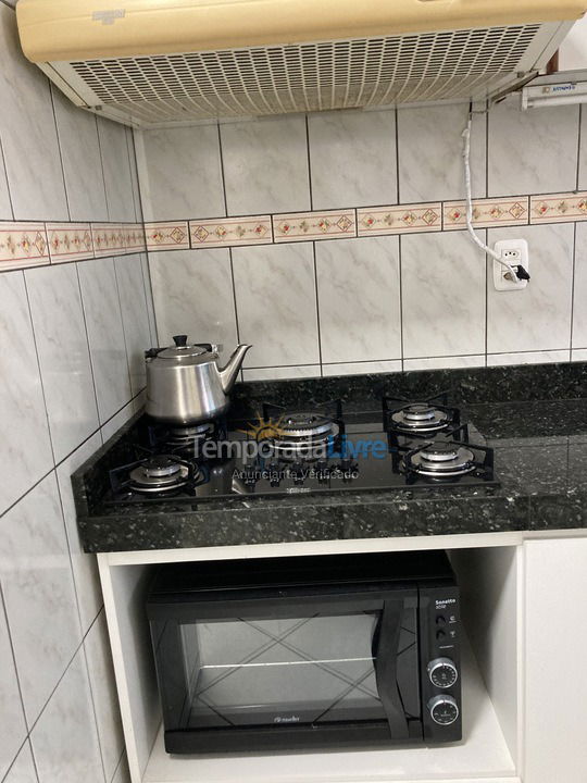 Apartamento para aluguel de temporada em Itapema (Meia Praia)