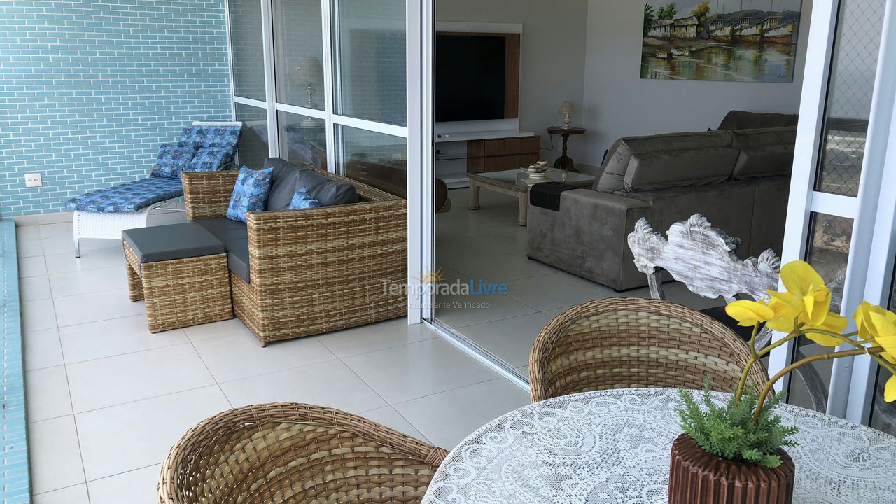 Apartamento para aluguel de temporada em Guarujá (Pitangueiras)