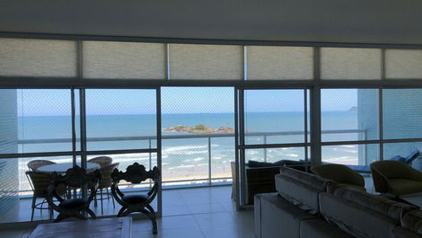 APARTAMENTO ALTO PADRÃO COM VISTA TOTAL PARA O MAR