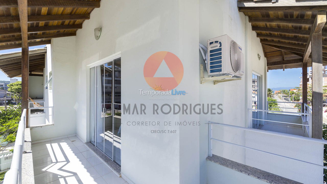 Apartment for vacation rental in Bombinhas (Mariscal)