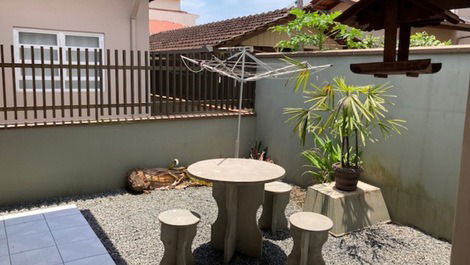 Excellent house, 3 bedrooms with AC, WiFi, barbecue, 100m from the sea