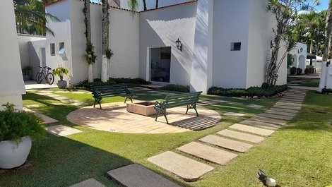 Paraíso no Jardim Acapulco, 5 suítes a100m da Portaria