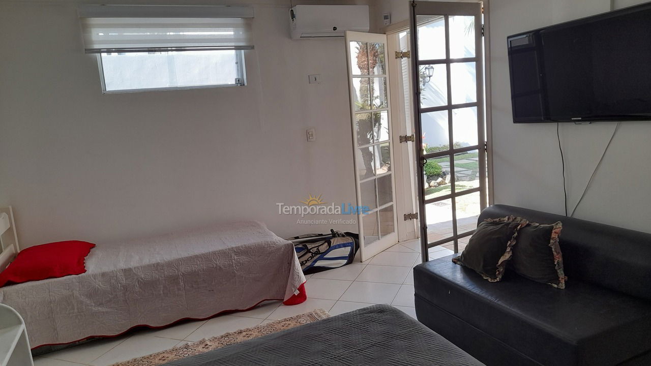 Casa para alquiler de vacaciones em Guarujá (Jardim Acapulco)