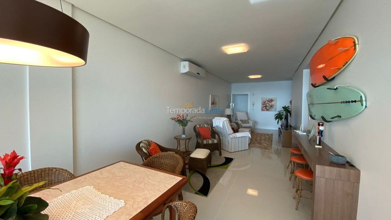 Apartamento para alquiler de vacaciones em Governador Celso Ramos (Praia de Palmas)