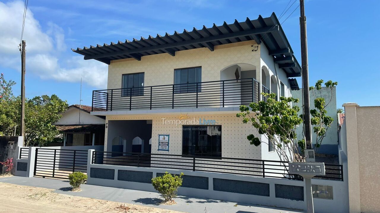 Casa para aluguel de temporada em Itapoá (Itapema do Norte)