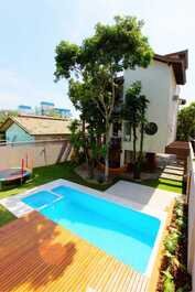 Casa com 3 quartos e piscina a 160 metros da praia de Mariscal