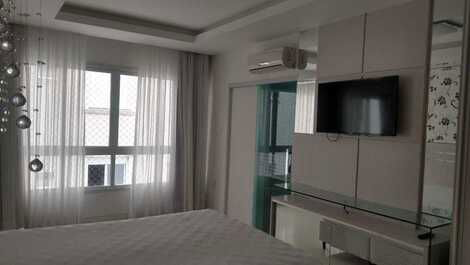 4 suites with air conditioning, close to Banco Bradesco
