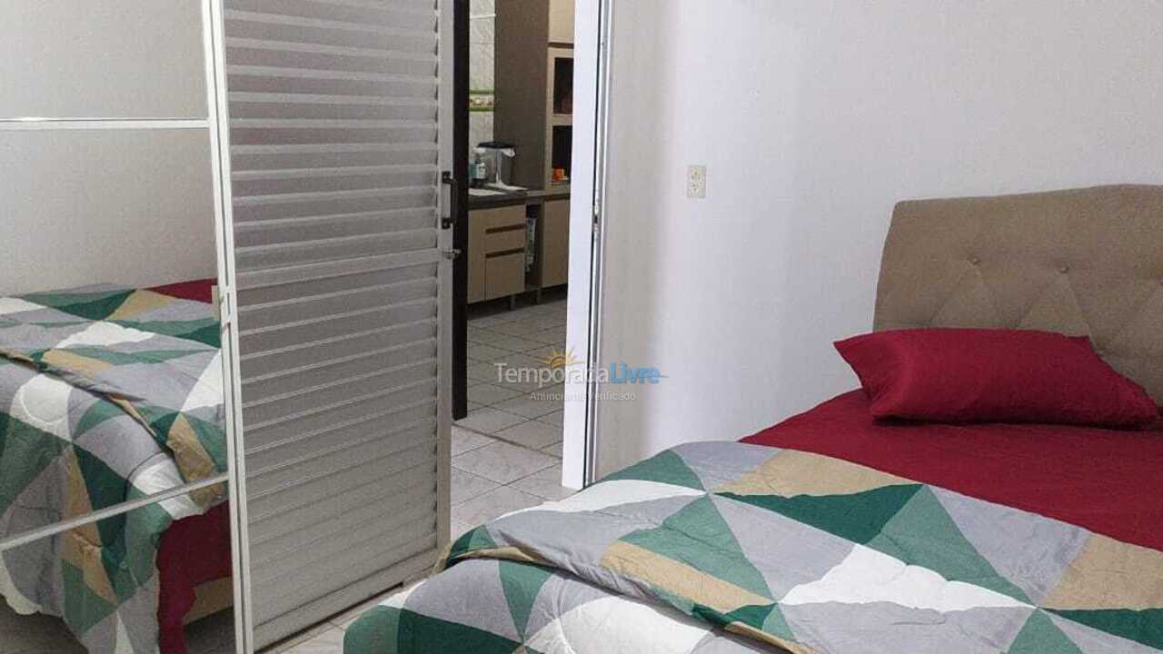Casa para aluguel de temporada em Penha (Armaçao)