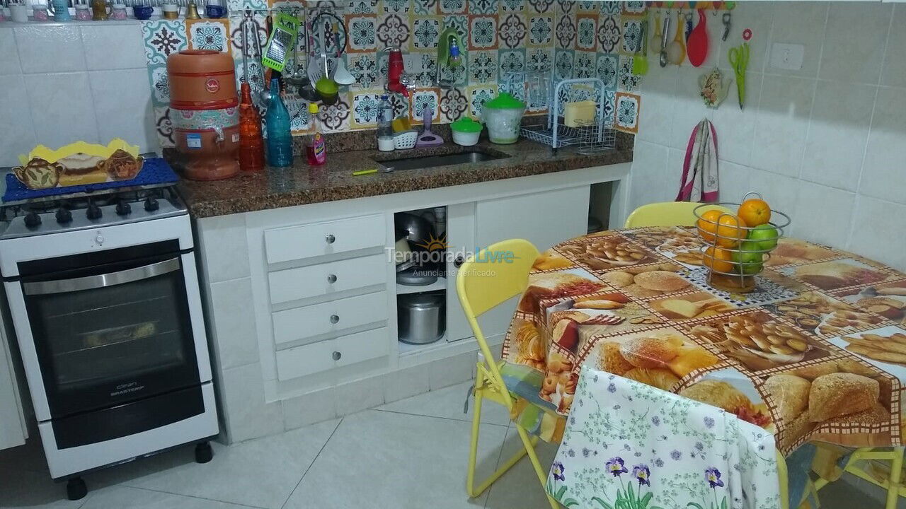 Apartamento para aluguel de temporada em Guarujá (Enseada)