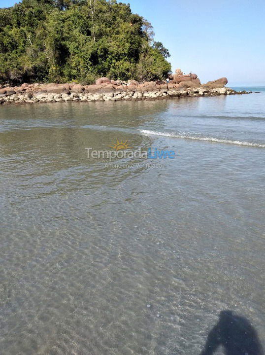 Apartment for vacation rental in Ubatuba (Itaguá)