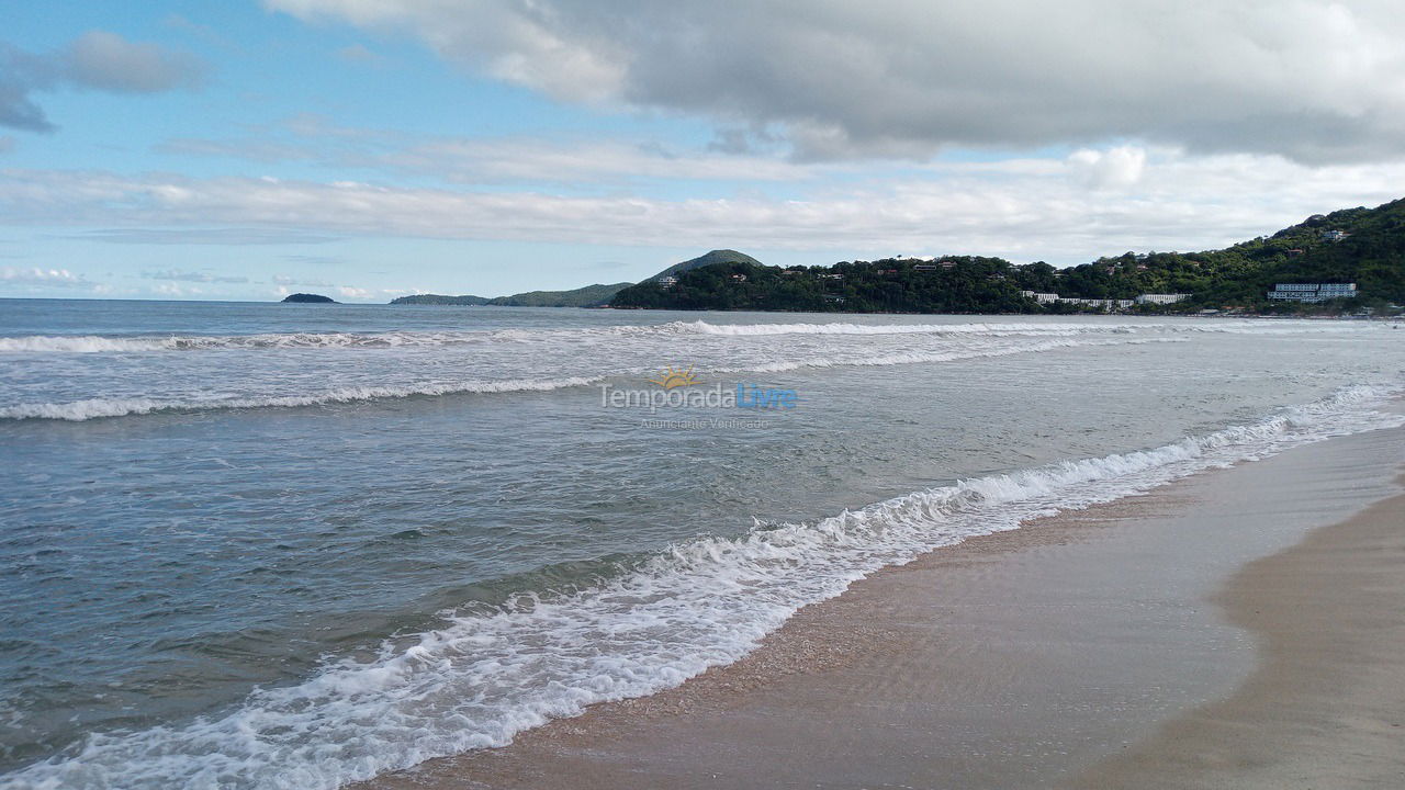 Apartamento para aluguel de temporada em Ubatuba (Praia das Toninhas)