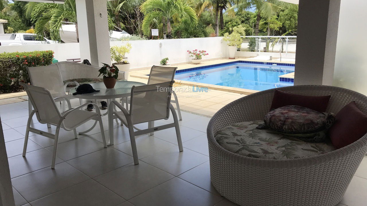 Casa para aluguel de temporada em Camaçari (Barra do Jacuípe)