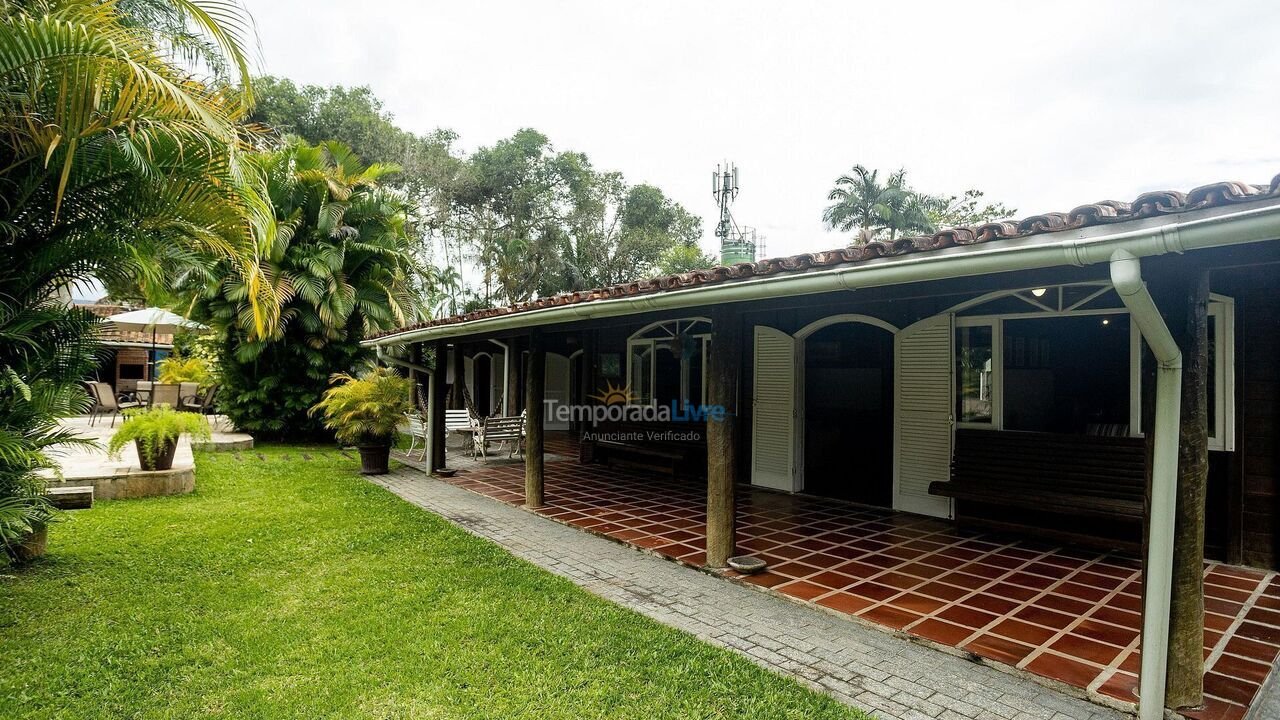 Casa para alquiler de vacaciones em São Sebastião (Juquehy)