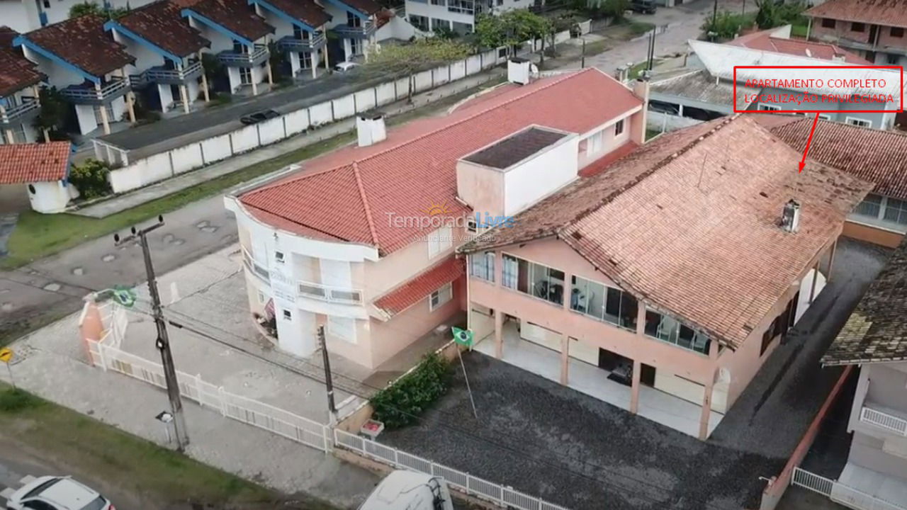 Apartamento para aluguel de temporada em Itapoá (Barra do Saí)