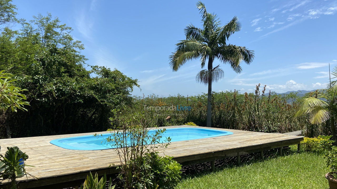 Casa para aluguel de temporada em Garopaba (Praia da Ferrugem)
