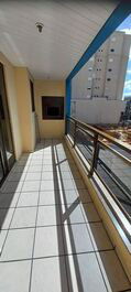 Apartamento en el centro de Meia Praia a solo 80 metros del mar.