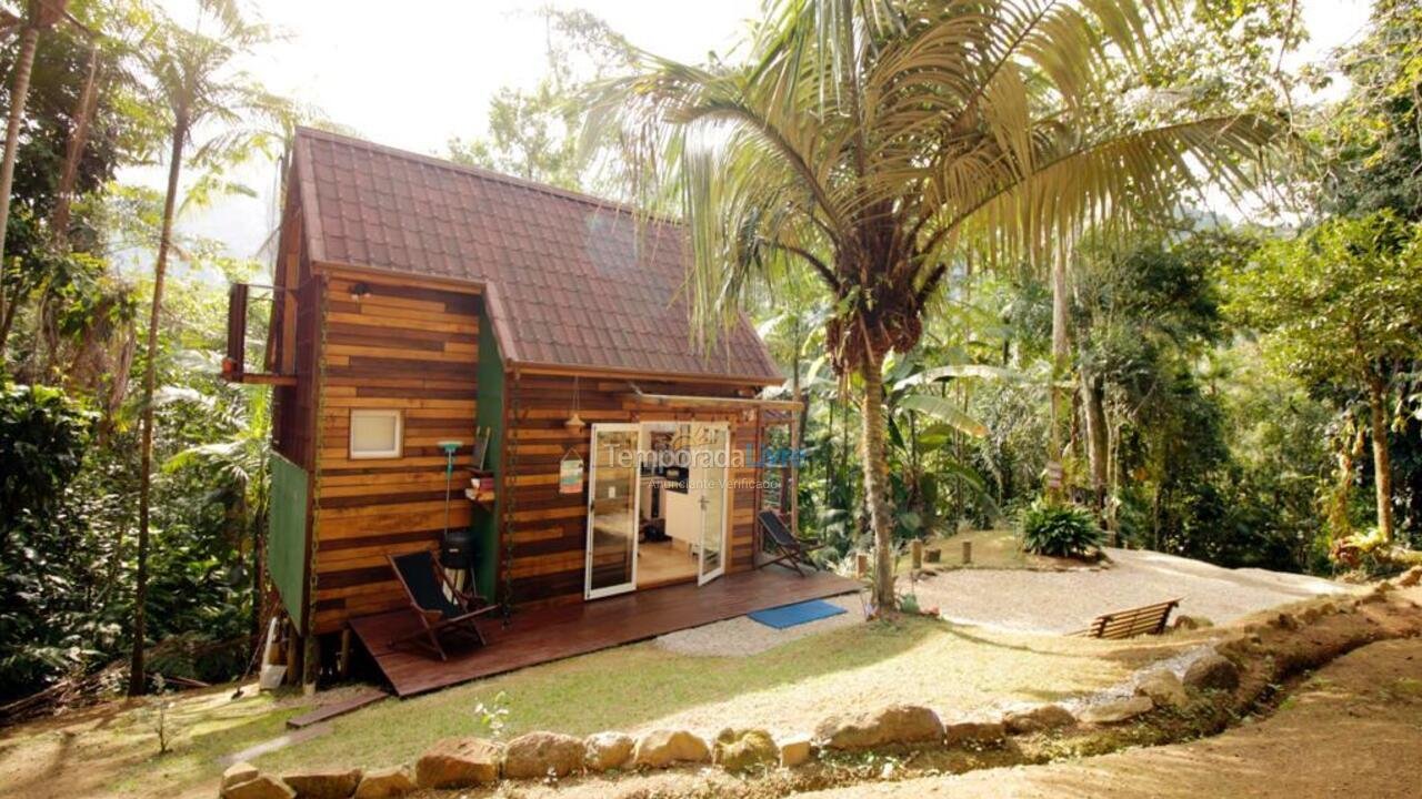 Casa para aluguel de temporada em Ubatuba (Sertao do Ubatumirim)