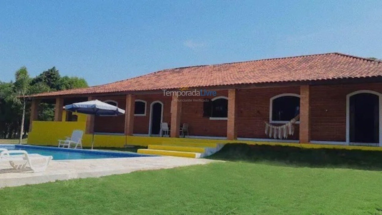 Chácara / sítio para aluguel de temporada em Boituva (Chácara dos Pinhais)
